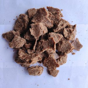 Peanut oil cake / mumfalli tel ki khali (1 kg )